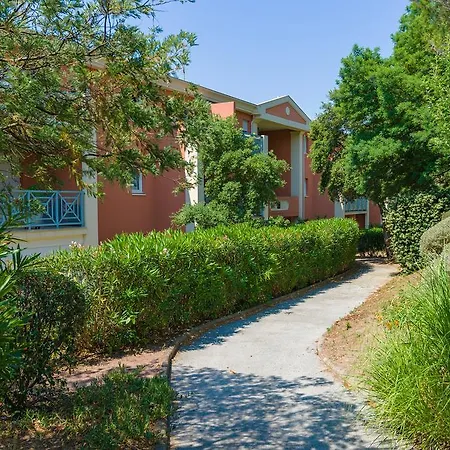 Aparthotel Lagrange Le Domaine Des Grands Pins 2*