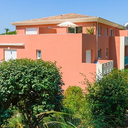 Aparthotel Lagrange Le Domaine Des Grands Pins Saint-Raphael (Var)