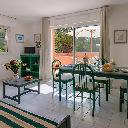 Aparthotel Lagrange Le Domaine Des Grands Pins